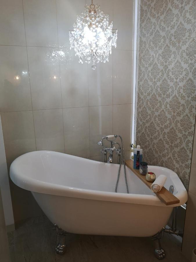 Appartement Penthouse Luxury à Resita Extérieur photo