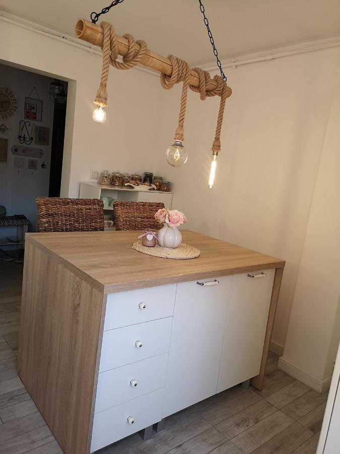 Appartement Penthouse Luxury à Resita Extérieur photo