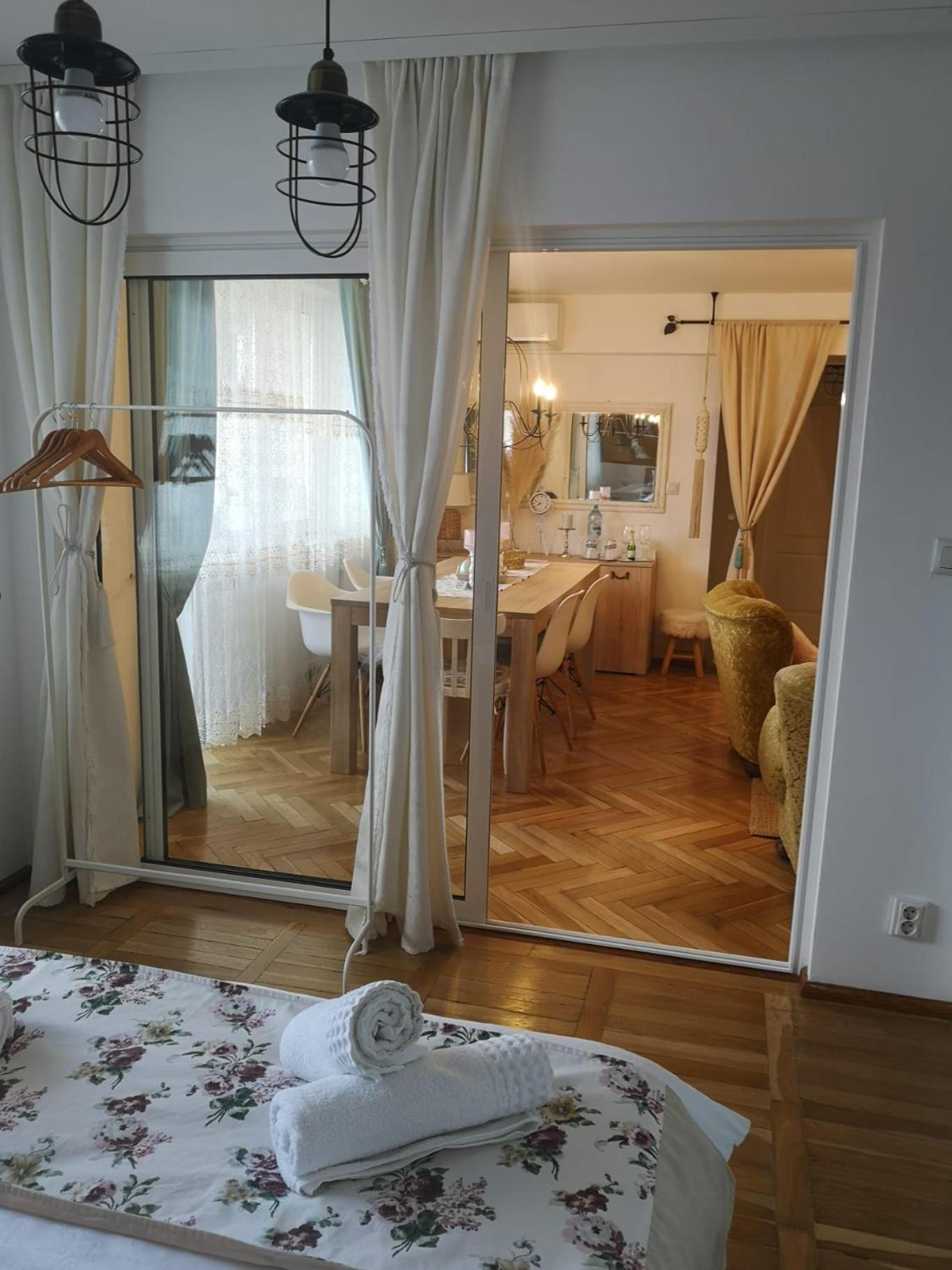Appartement Penthouse Luxury à Resita Extérieur photo