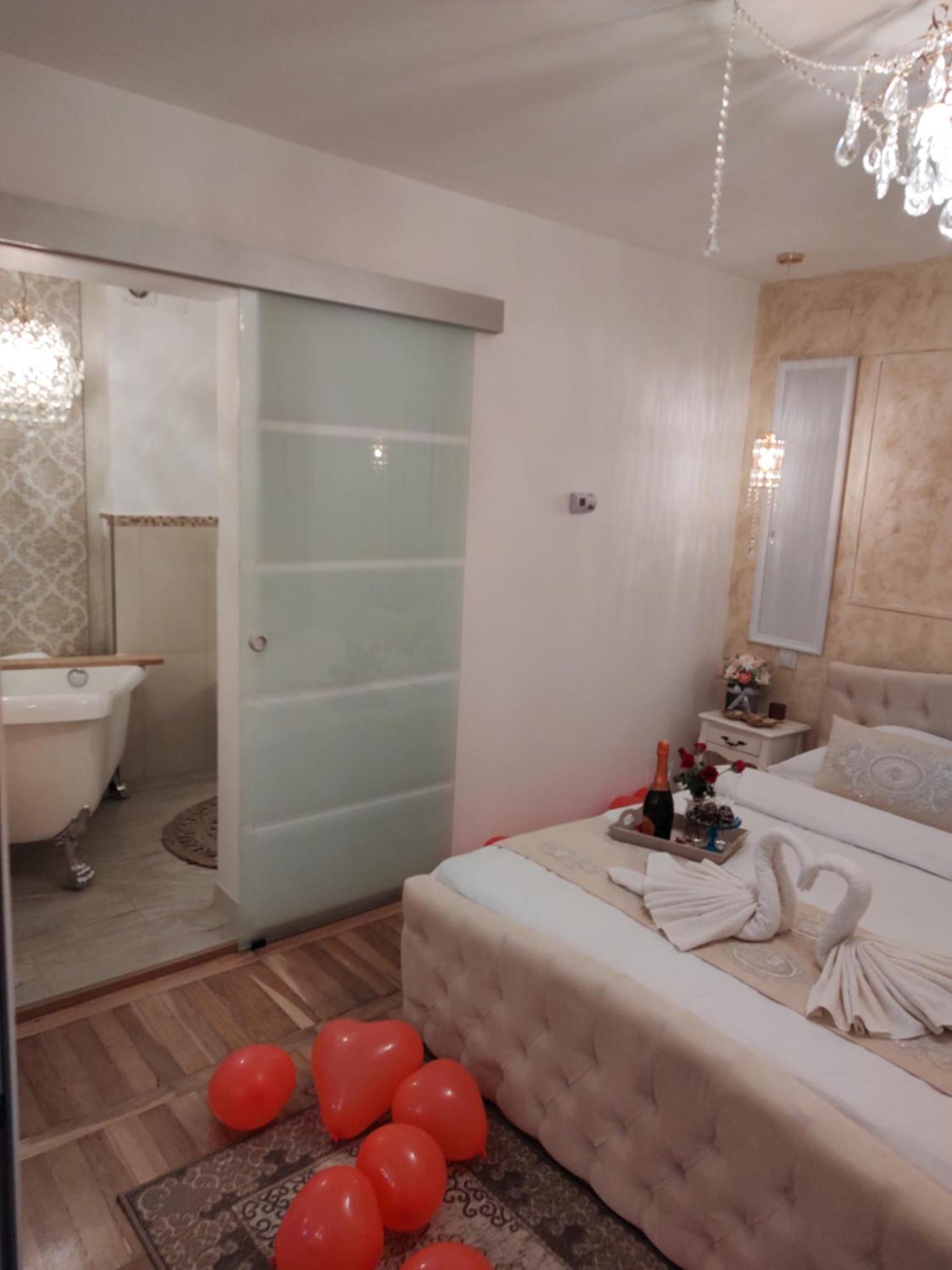 Appartement Penthouse Luxury à Resita Extérieur photo